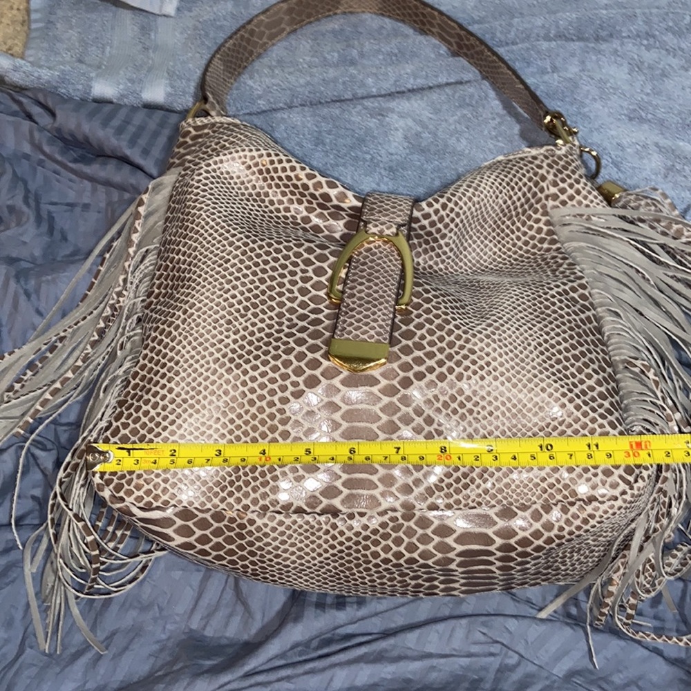 Nwot G.I.L.I.  100% Leather Large  hobo Snakeskin Fringe Bag - Picture 10 of 16